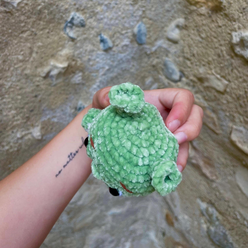 Ogre vert des marais en crochet fait main – Peluche Amigurumi
