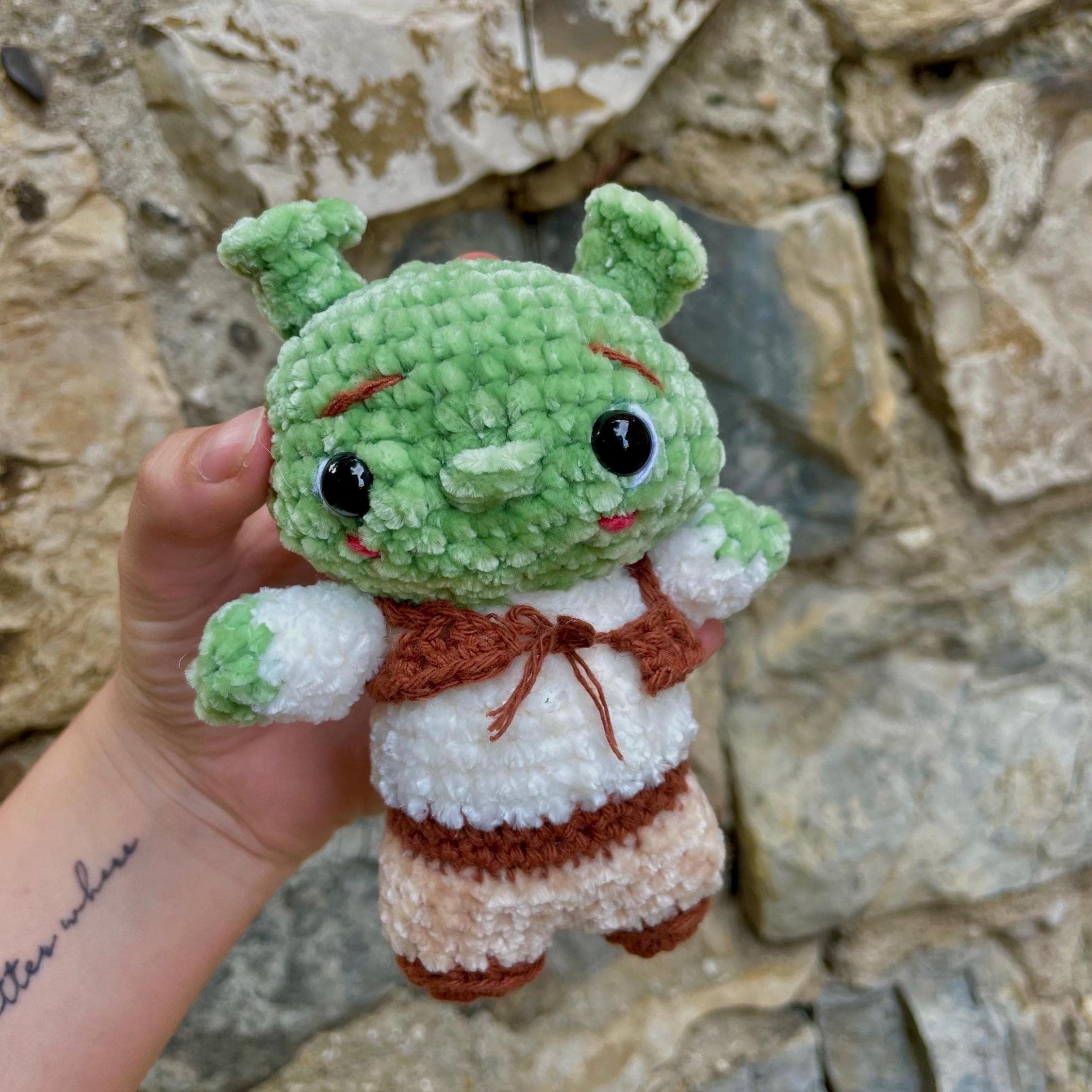 Ogre vert des marais en crochet fait main – Peluche Amigurumi