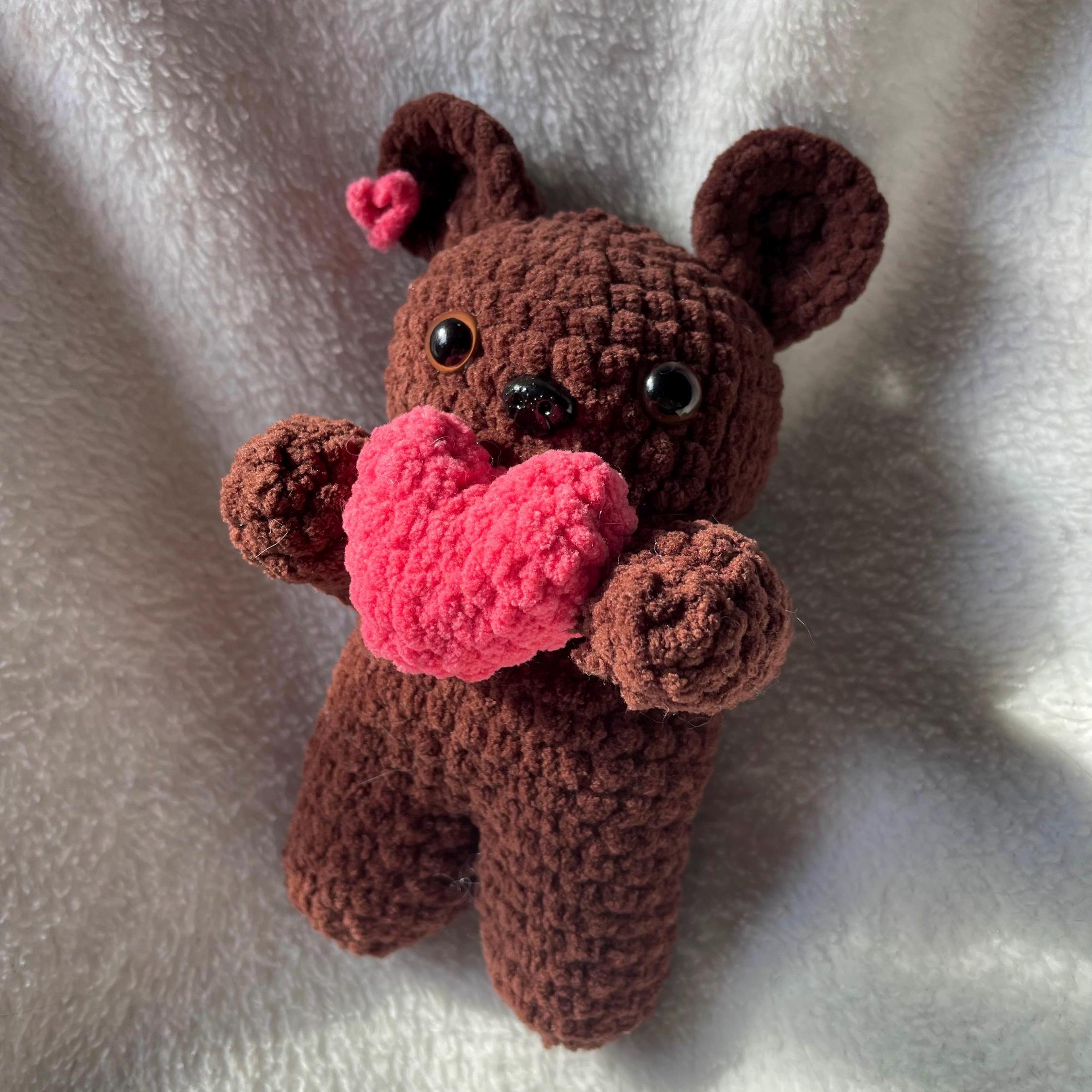 Ours en peluche crochet fait main – Ours brun ou blanc tenant un cœur (cadeau mignon, crochet amigurumi)