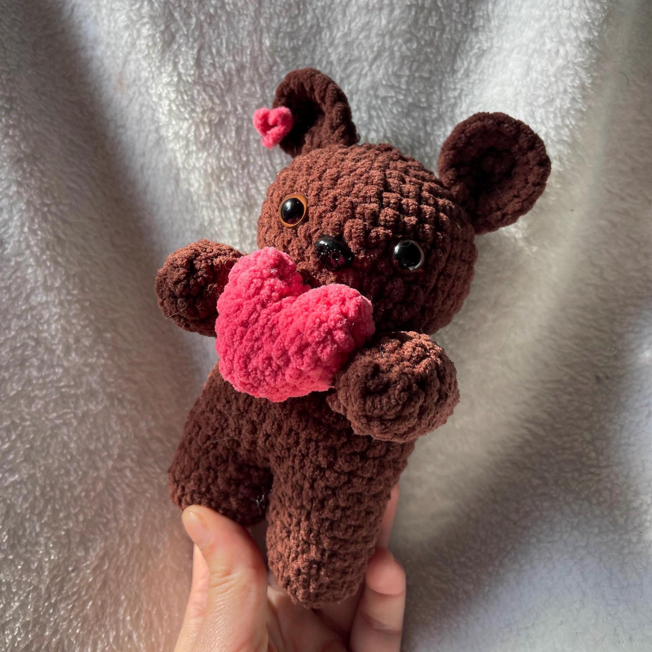 Ours en peluche crochet fait main – Ours brun ou blanc tenant un cœur (cadeau mignon, crochet amigurumi)