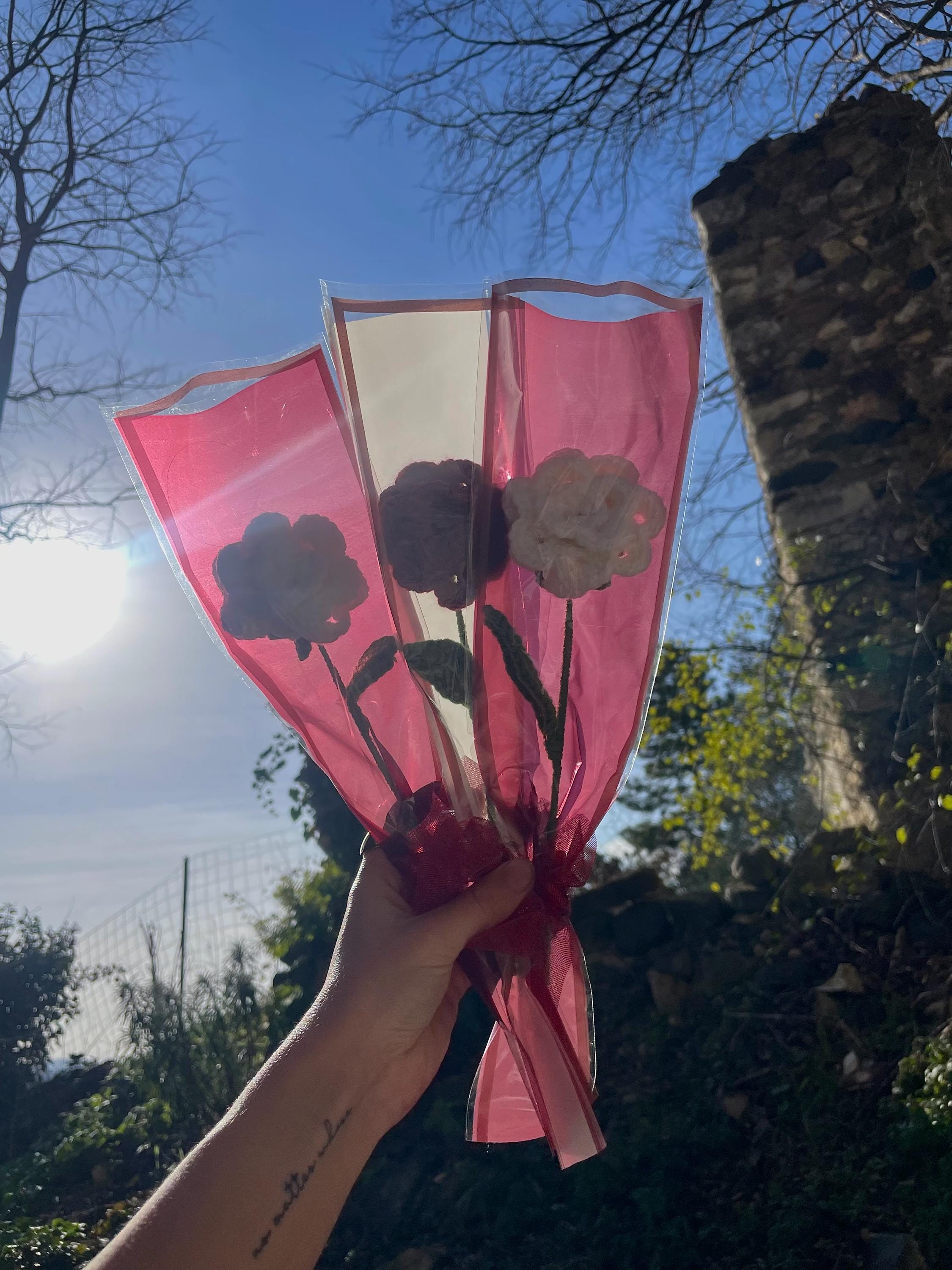 Rose en crochet faite main – Fleur éternelle – Cadeau romantique St Valentin – Rose rouge ou blanche