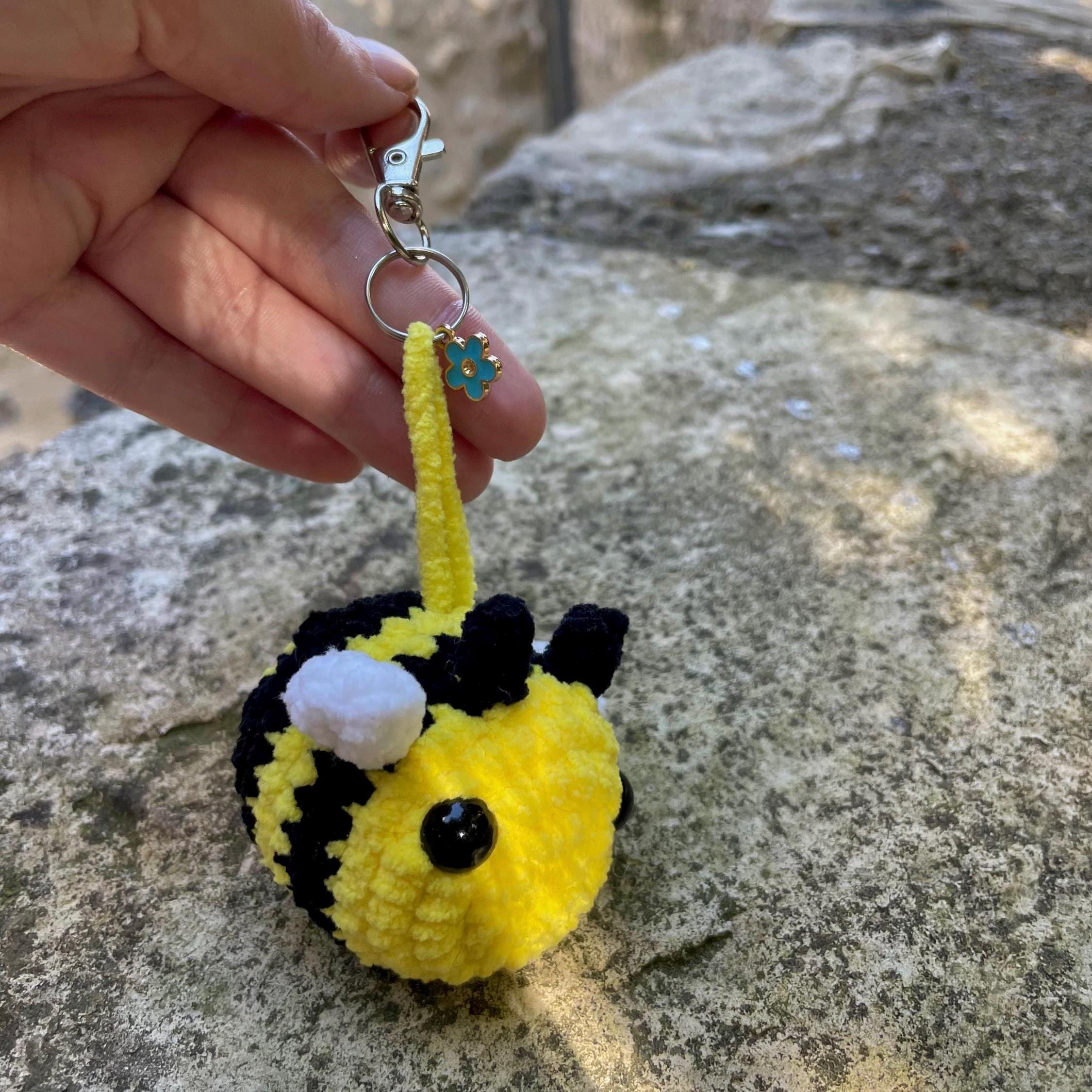 Porteclés Abeille mignonne en crochet fait main