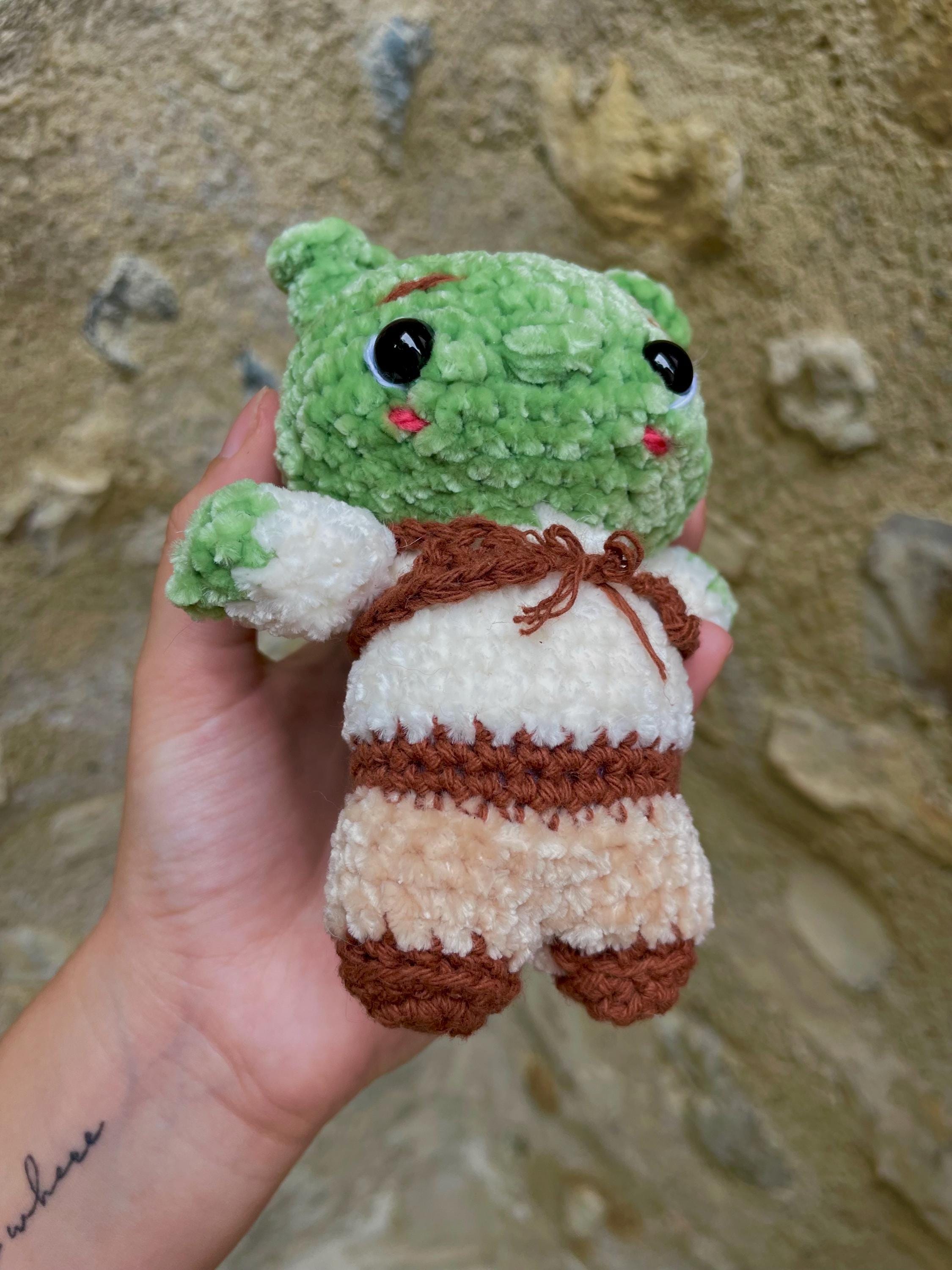 Ogre vert des marais en crochet fait main – Peluche Amigurumi