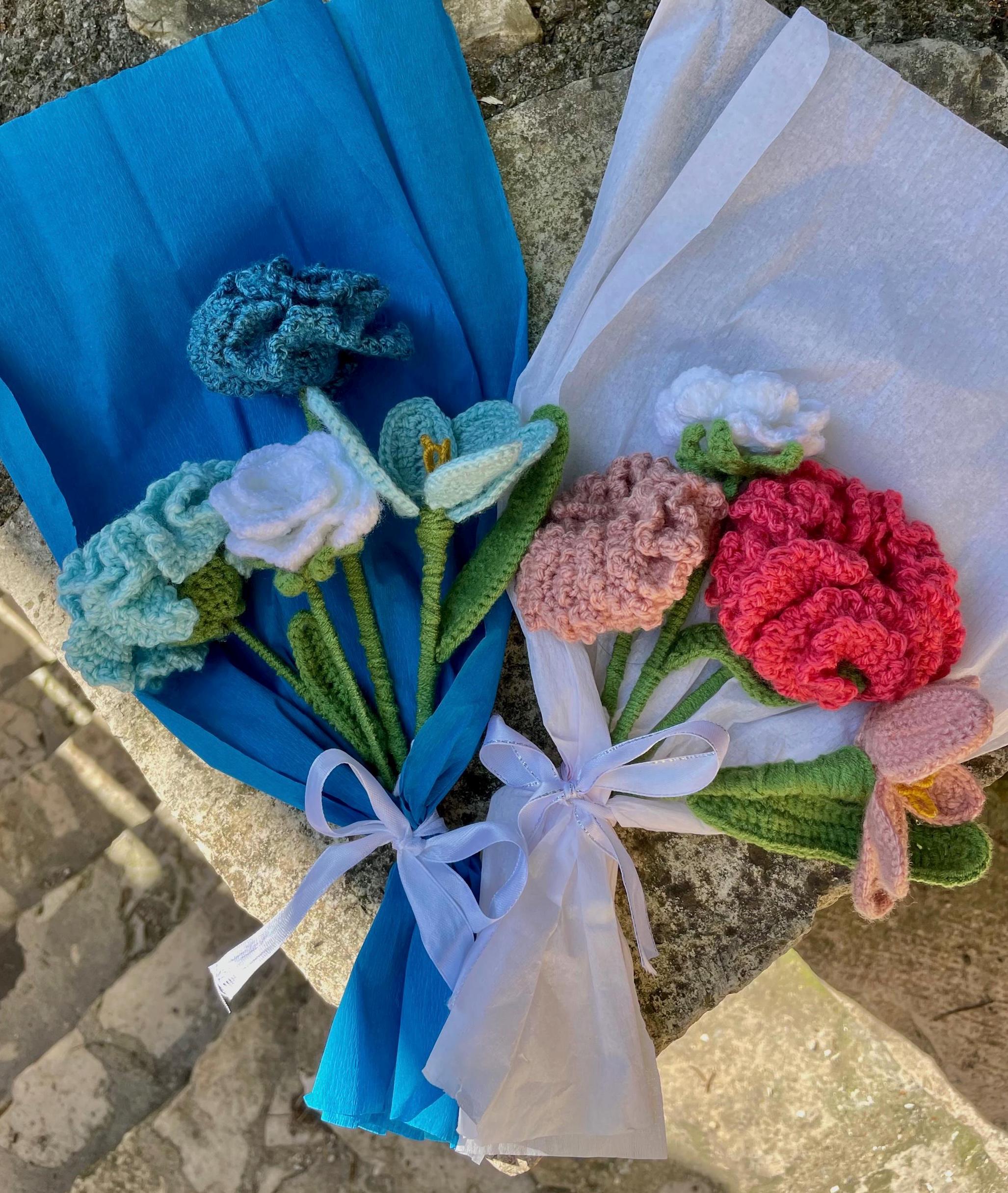 Bouquet de fleurs  au crochet – Œillets, rose et tulipe faits main