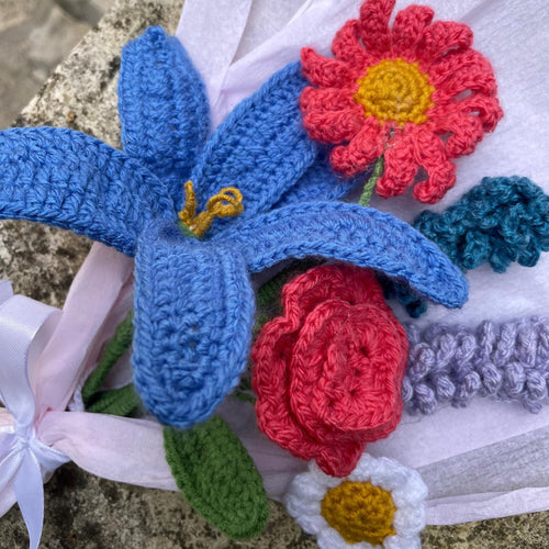Bouquet de Fleurs au Crochet – Cadeau Fait Main Coloré