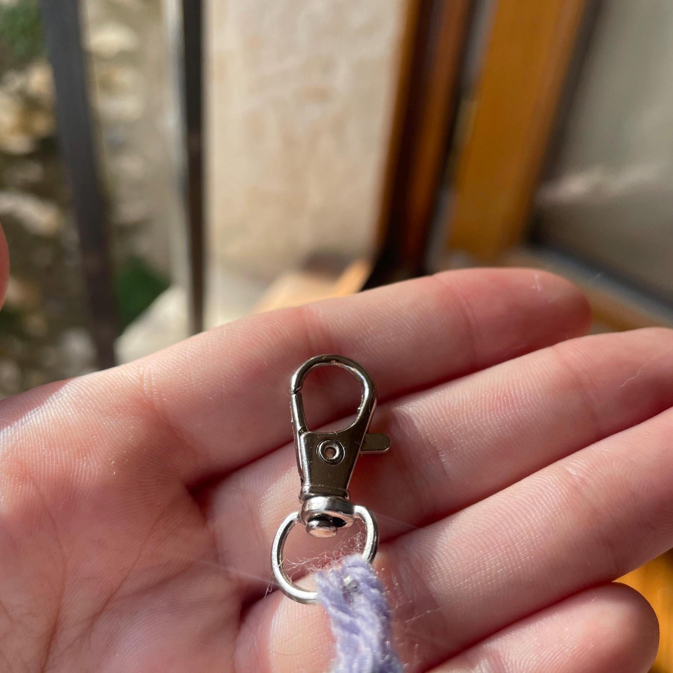 Porte-clés bouquet de fleurs au crochet fait main – amigurumi mignon aux couleurs douces - idée cadeau